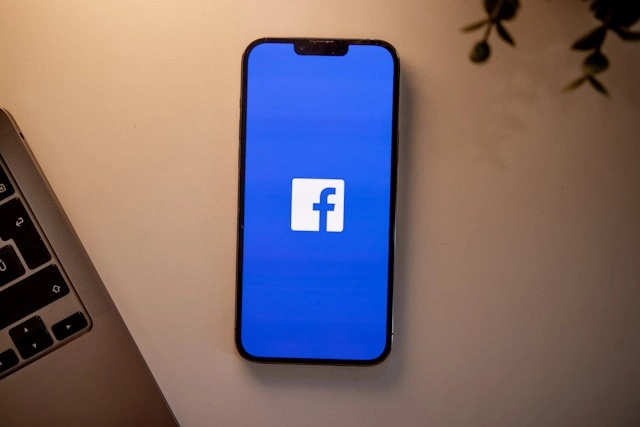 Adsumo Facebook 广告白名单帐户的优势